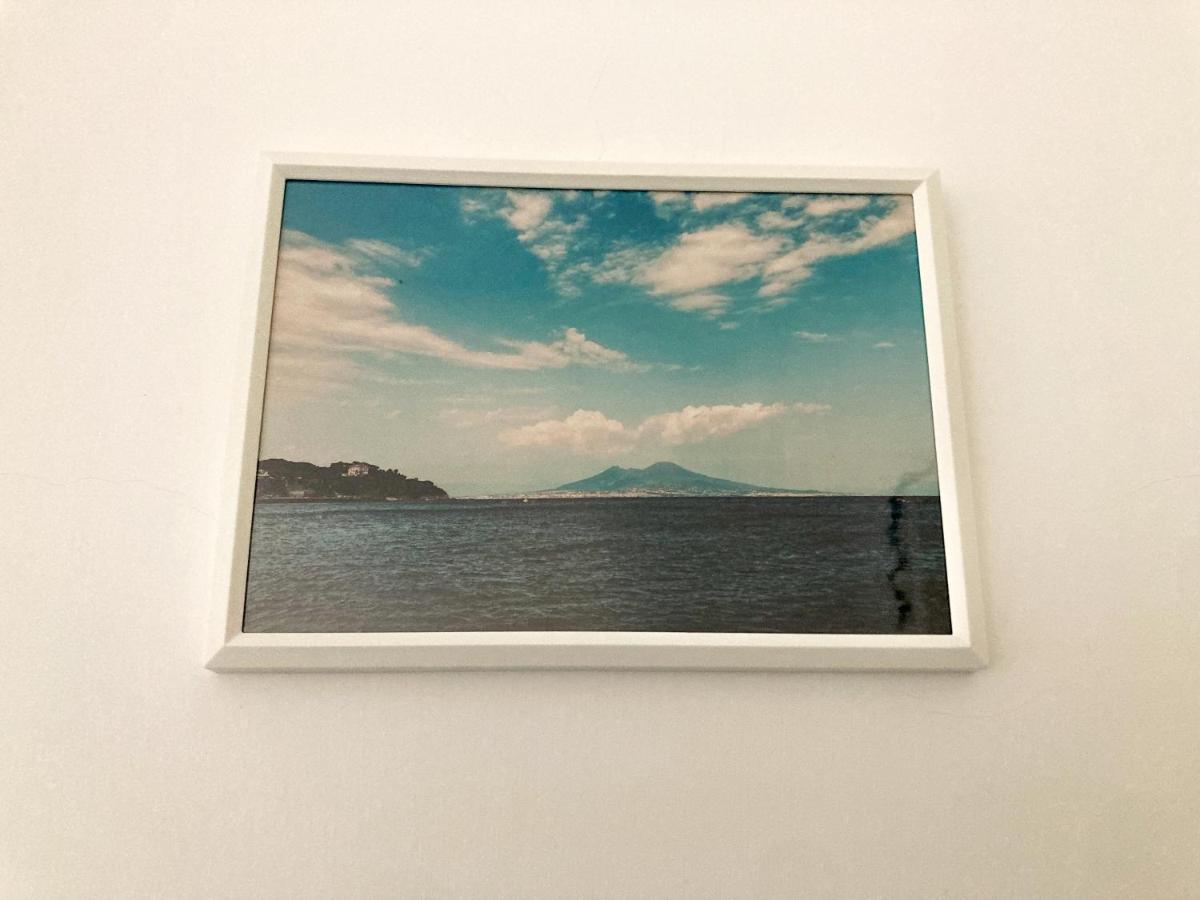 Le Casette Di Piazza Borsa Naples Luaran gambar